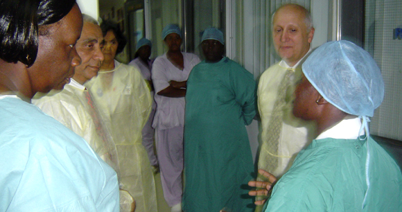 Canadian High Commissioner visiting the Burn Care Unit